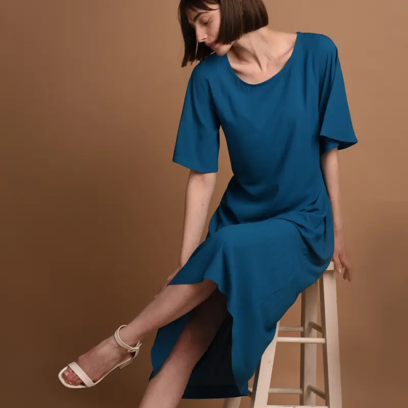 AYANI Lockeres Kleid "NIKA" - königsblau