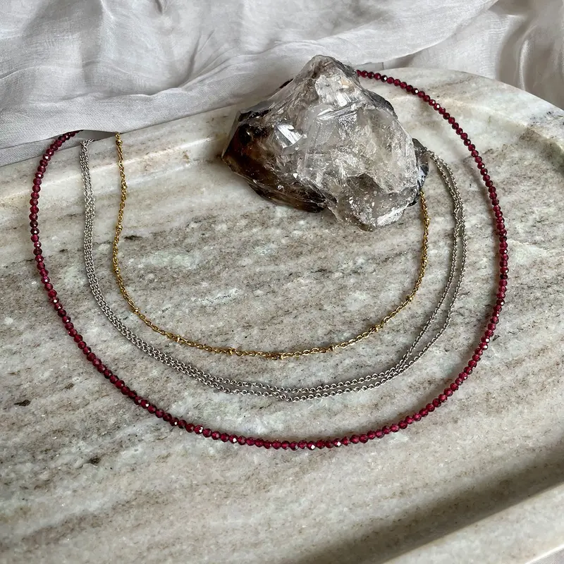 EDELSTEIN KETTE "GRANAT" (facettiert)