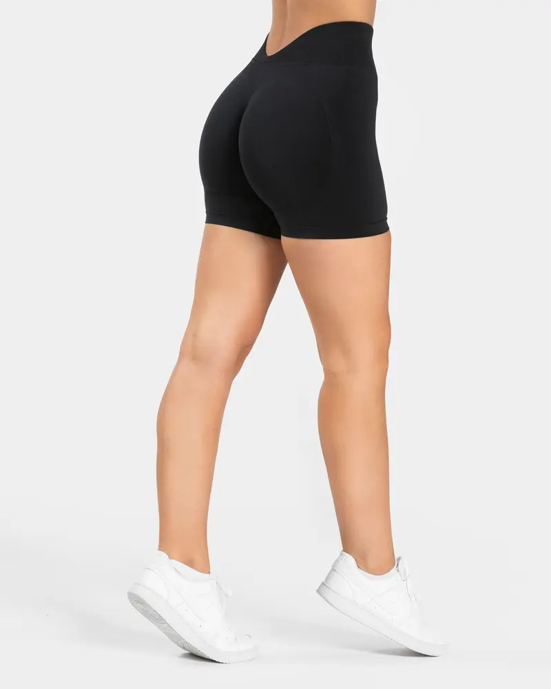 Essence V-Back Covert Scrunch Shorts "Schwarz"