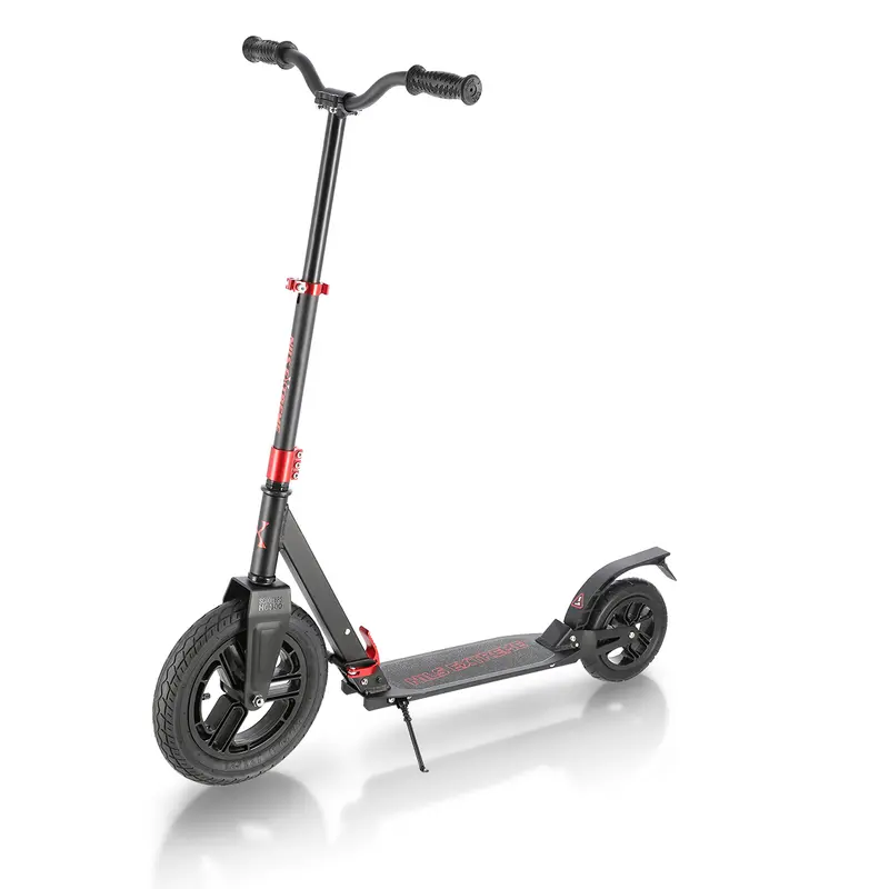 HC300 ROT ROLLER MIT DEM AUFGEPUMPTEN RAD NILS EXTREME