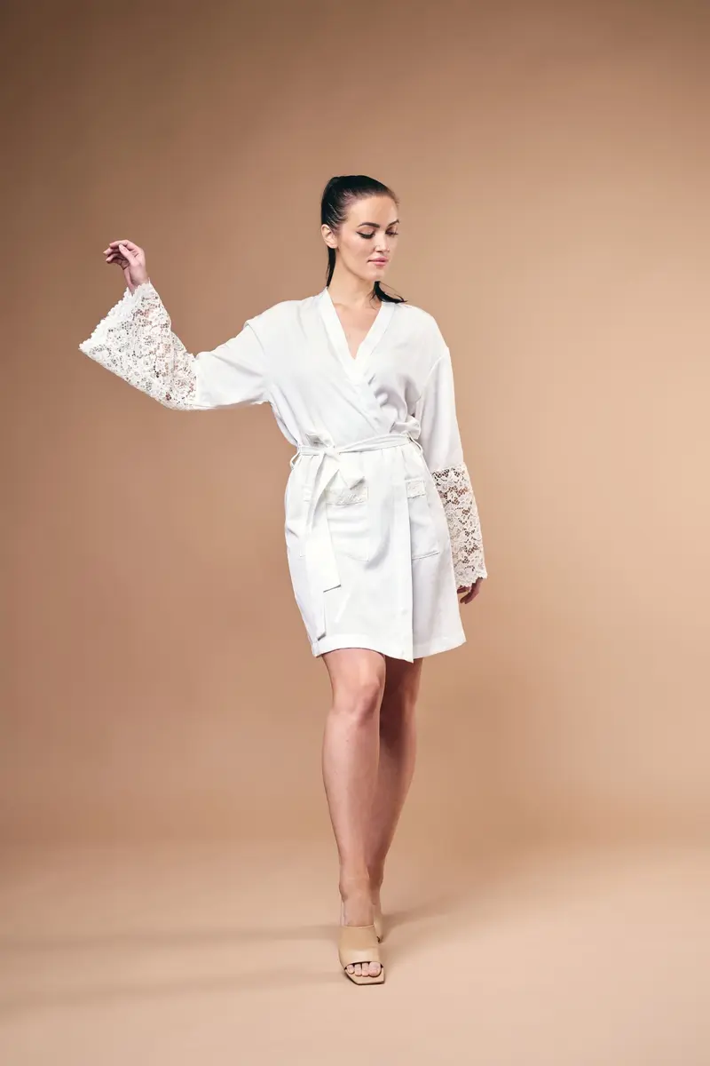 Kimono Bella – Luxus-Satin aus Micro Tencel, 100% Lyocell, handgefertigt