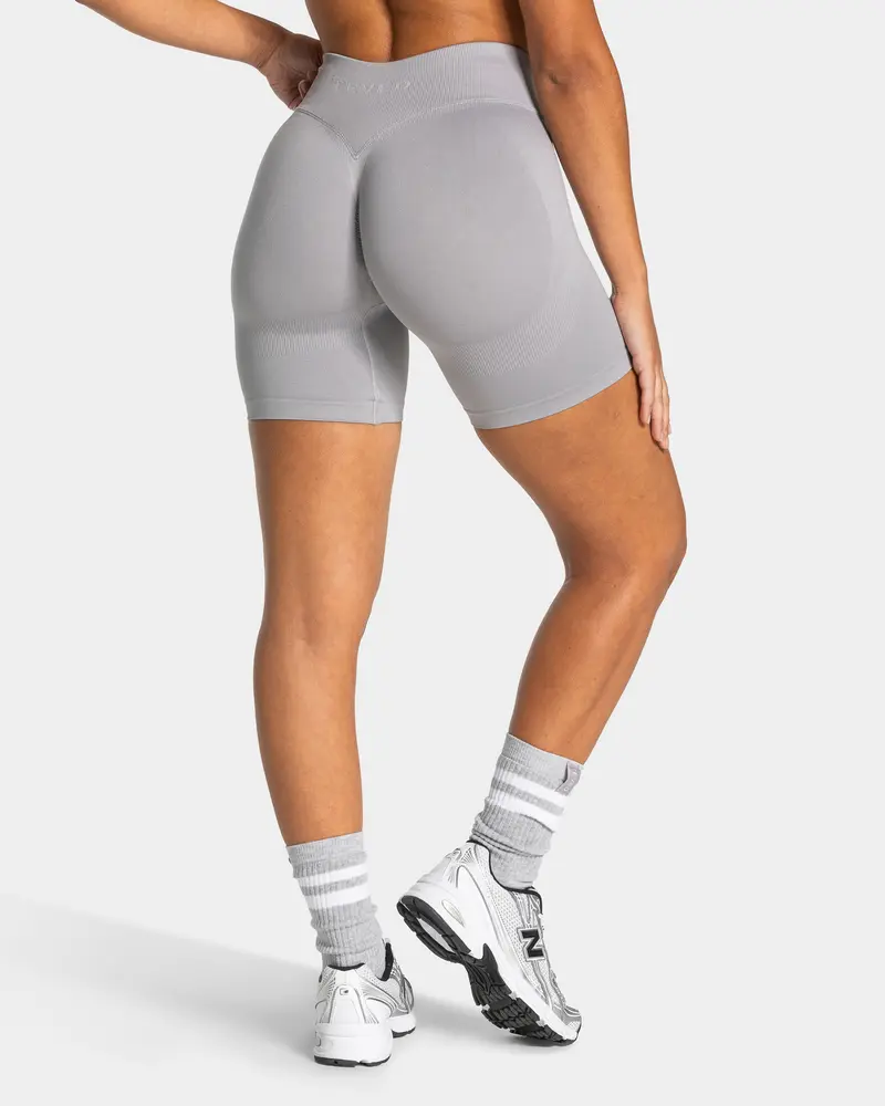 Lift Sculpt Scrunch Shorts "Hellgrau"