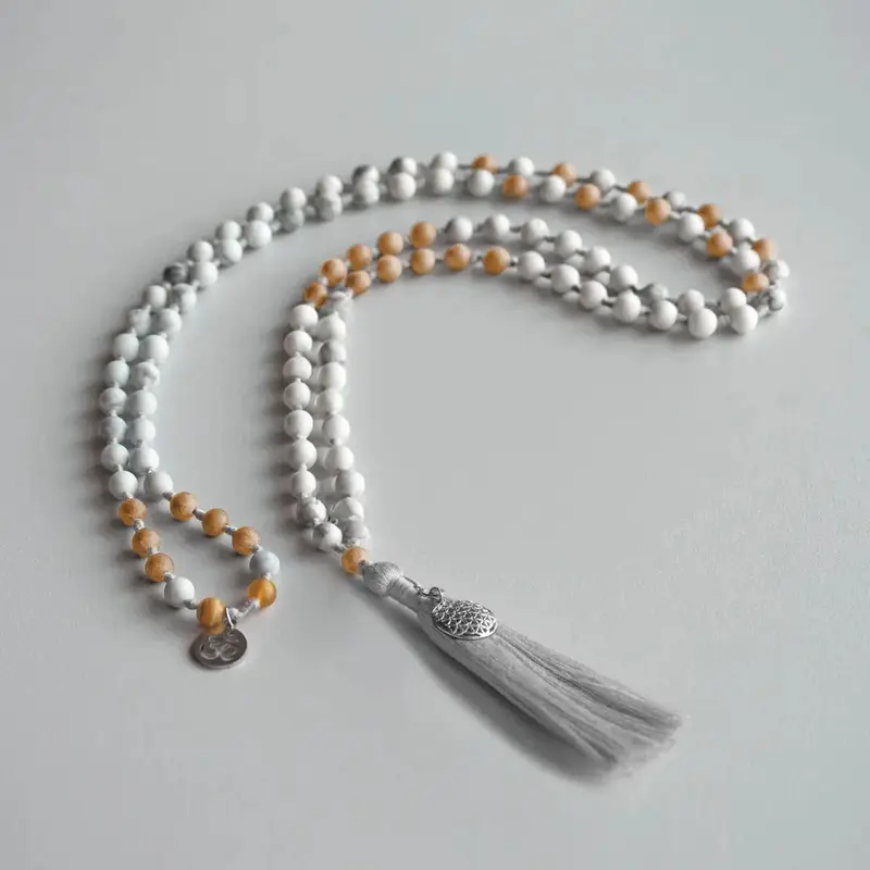 Mala Howlith