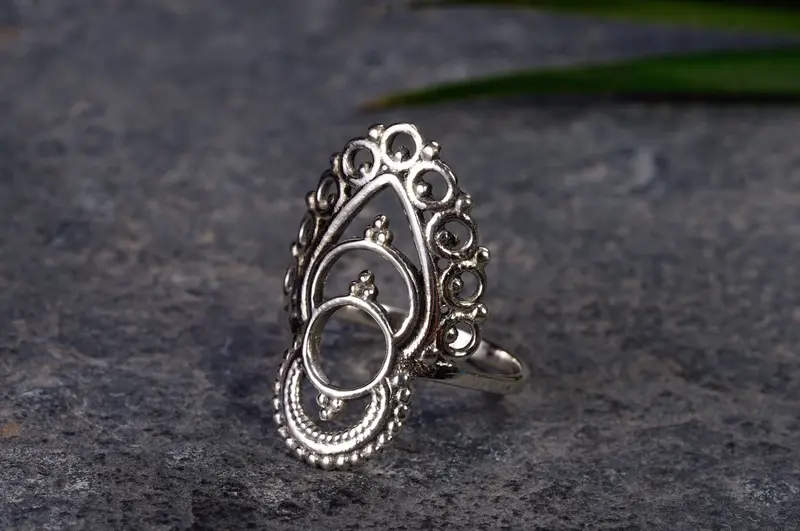 Ring ~ CAMBODIAN QUEEN