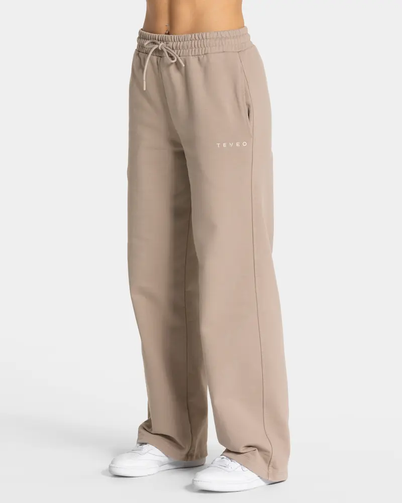 RI’VAIV Straight Leg Jogger "Taupe"