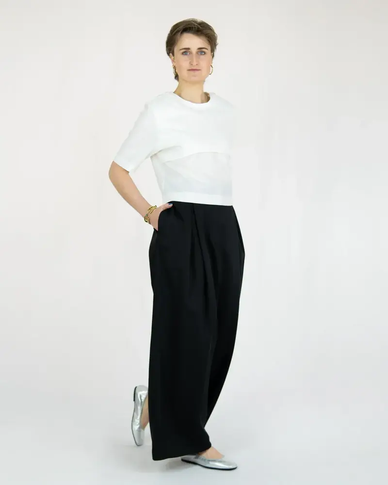 SMART Bundfaltenhose aus Lyocell-Twill | Hoch tailliert | Made in Berlin
