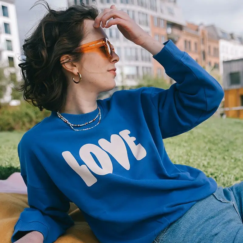 Thinking Mu Sweatshirt "LOVE ECRU"