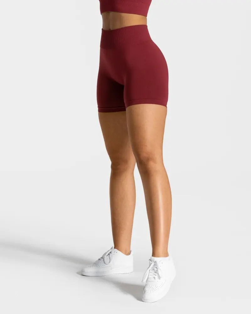 Timeless Scrunch Shorts "Weinrot"