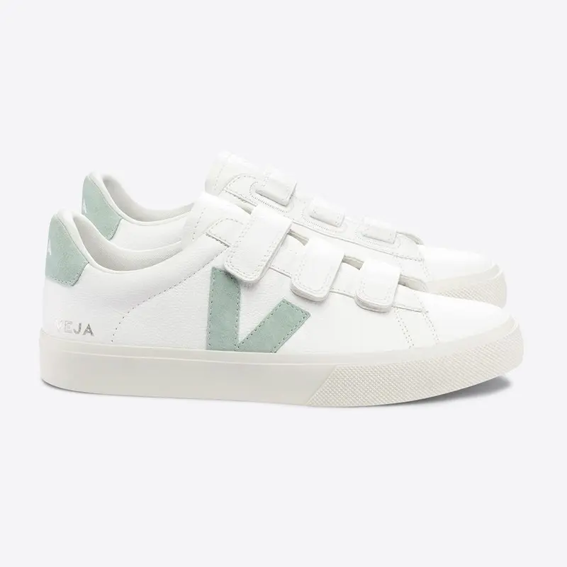 VEJA Damen Sneaker "RECIFE LOGO CHROMEFREE"