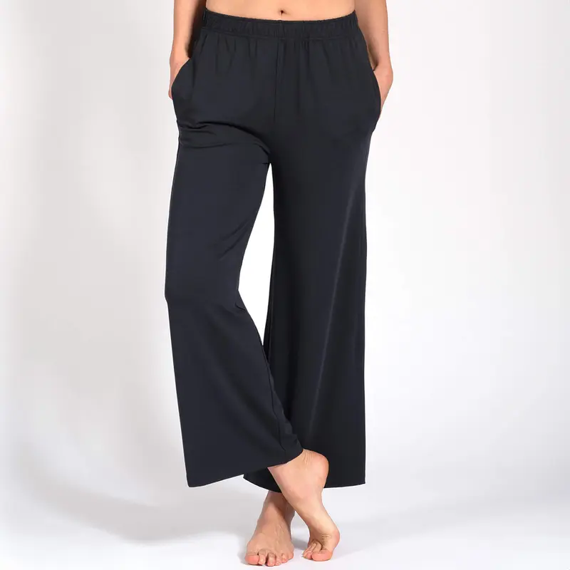 Yogahose Naomi - Black, aus Naturmaterial